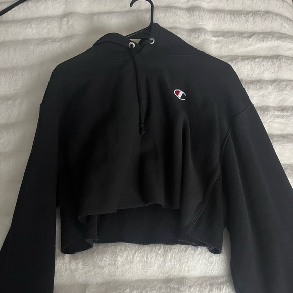 champion black cropped hoodie - Picture 1 of 1